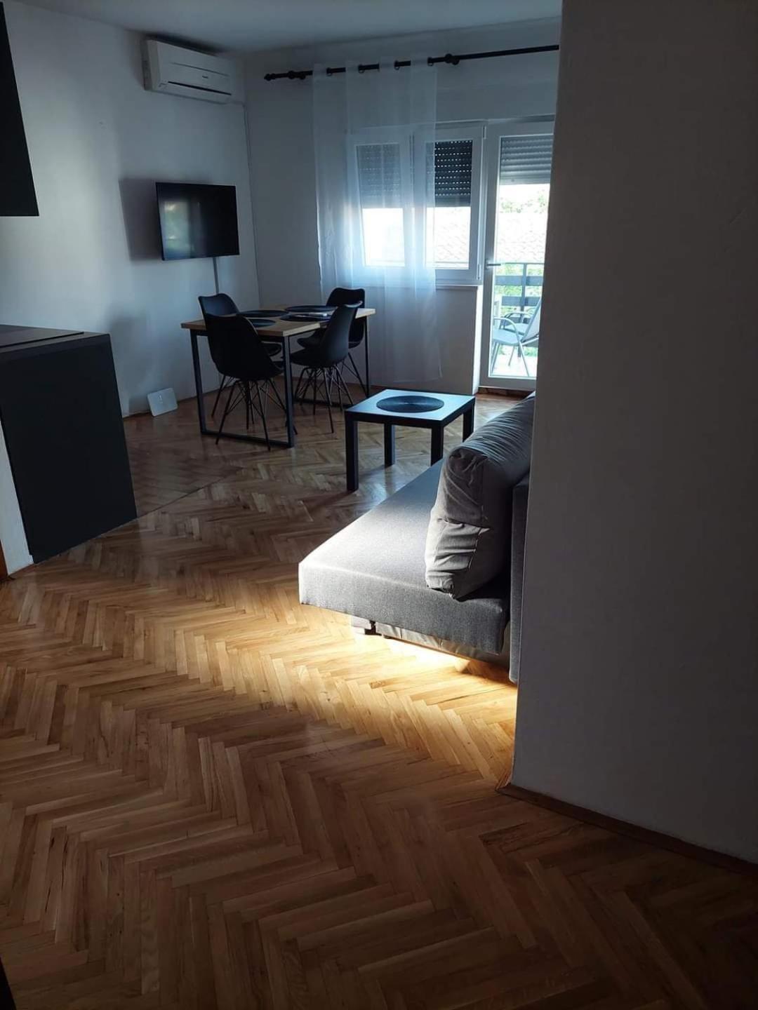 Apartmani Suhi Brod เมดูลิน ภายนอก รูปภาพ