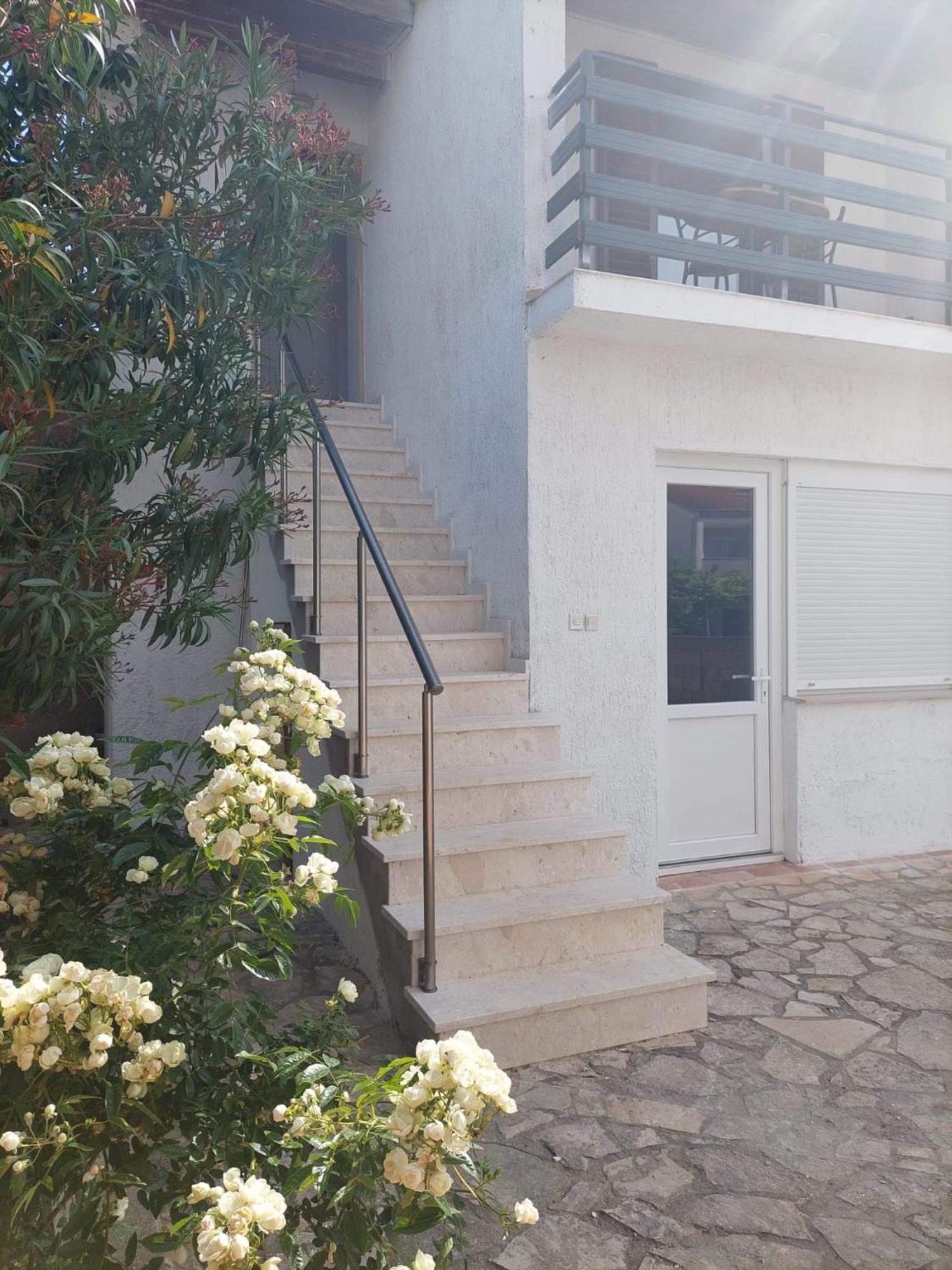 Apartmani Suhi Brod เมดูลิน ภายนอก รูปภาพ