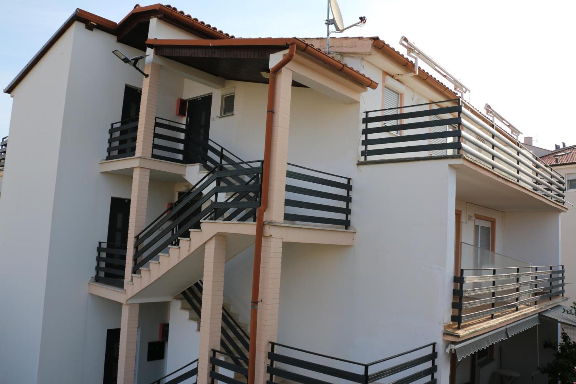 Apartmani Suhi Brod เมดูลิน ภายนอก รูปภาพ